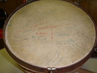 Барабан с автографом Гагарина
